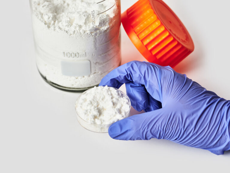 wholesale cbd in a petri dish